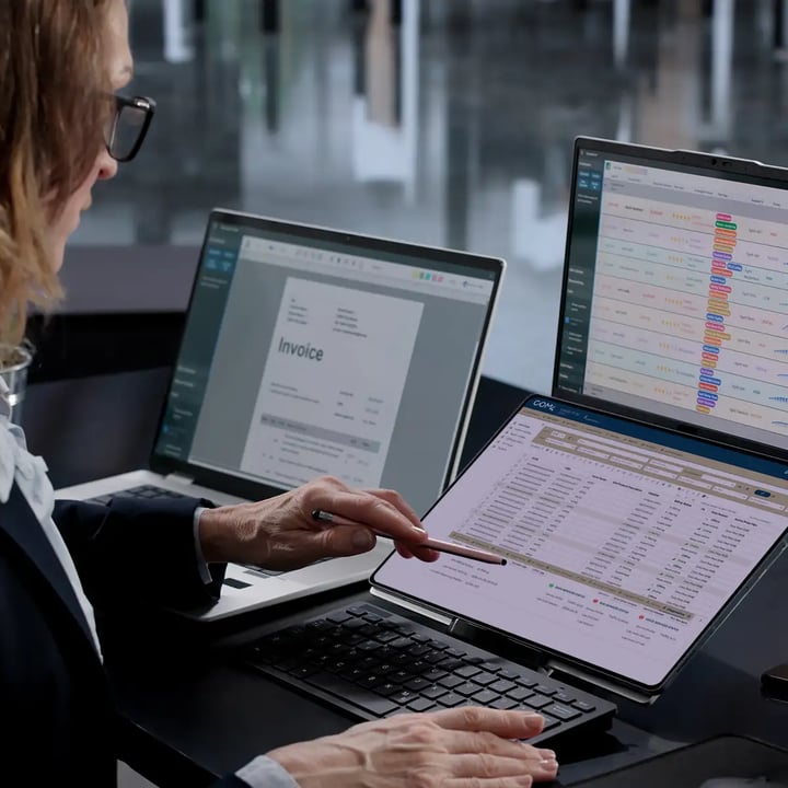 IoT billing solution by Com4 illustrating simplified cost management, usage control, and scalable billing for connected devices across global deployments.