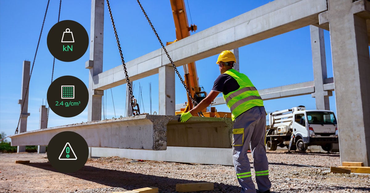 IoT-in-construction-2 (1Construction worker using IoT-enabled equipment to improve safety and efficiency on site.